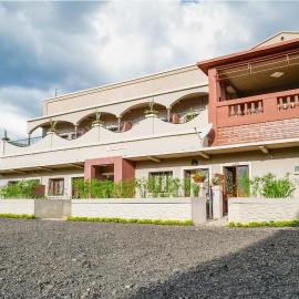 La suite by Aren'Ala - Résidence Volavita, hotel u gradu Antsirabe