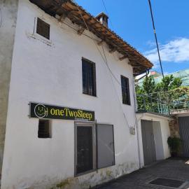 oneTwoSleep GuestHouse, hotel em Shkodër