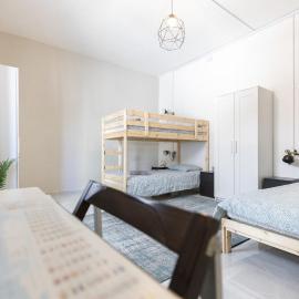 starboard gzira 4 bedroom apartment, hotel in Taʼ Xbiex