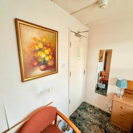 Hylands Hotel Single Room with Shared Bathroom & Free Parking, hotel in Nottingham