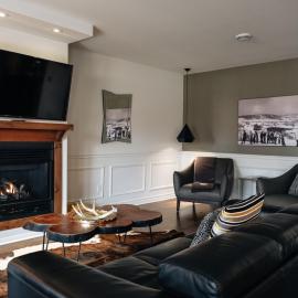 Chic condo at the foot of the slopes of Saint-Sauveur, viešbutis mieste Sen Soveras des Monas