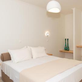 Ellinas Hotel