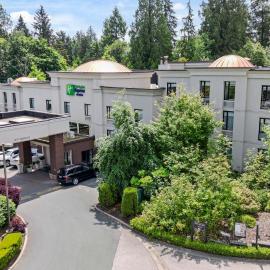 Holiday Inn Express and Suites Surrey by IHG, hotel Surreyben