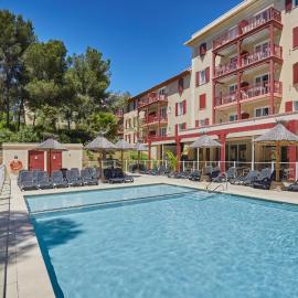 Odalys Résidence et Spa Les Canissons, hotel i Cavalaire-sur-Mer