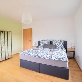 Köstlbach Apart I Ferienwohnung bis 3 & 6 Personen I Nürnberg I Neumarkt I Messe I Natur I Küche I Parken I Waschmaschine I Garten