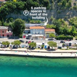 Blue Pearl Elite Apartments – hotel w mieście Piran