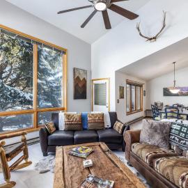 Trail Ridge Retreat - Sleeps 8, hotel en Edwards