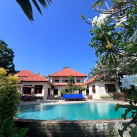 Beachfront Villa Jepun Segara, hotel di Banjar