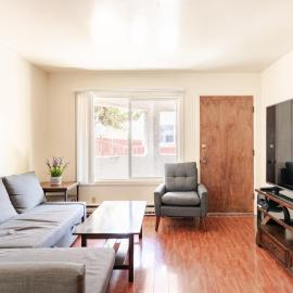 Modern & Cozy 2 Bedroom 2 Bathroom Sofabed Suite