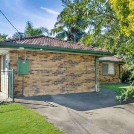 3 Bed House free parking,Master with AC、ブラウンズ・プレインズのホテル