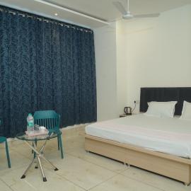 The Crown Hotel