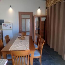 Chrysoulas Apartment, hotel a Yimnón