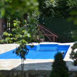 Negde na Drini 2, hotel a Bajina Bašta
