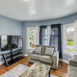 Comfy 3BR Flat Close to the Falls apts