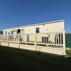 Spacious 8-Berth Family Caravan with Free WiFi Sky TV