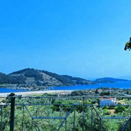 SkyFrame Apartments - Sea, Olive & Nature Escape