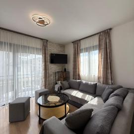 Adria Flow Apartments, hotel in Meljine