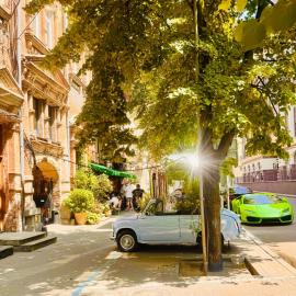 HiDEAWAY #Menorah #MostCity, hotel in Dnipro