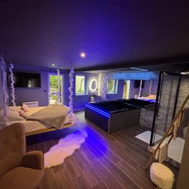 Suite Spa Privatif & Jacuzzi XXL route des vins à Chatenois