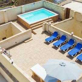 Naduri Holiday Home, hotel a Nadur