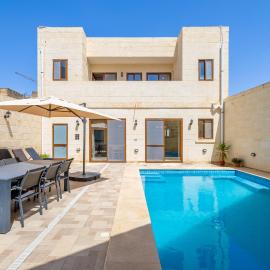 Nadurija Holiday Home โรงแรมในNadur