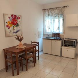 KANALI HOLIDAYS APARTMENT 2, hótel í Kanali