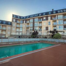 EnSAN CIPRIAN Con Playa Piscina y Parking, hotel a San Ciprián