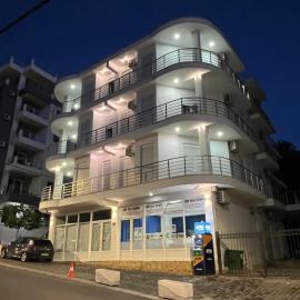 Bar में, होटल Apart Hotel White Pearl
