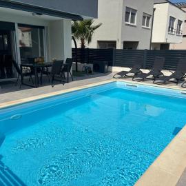 Vila Lana, hotel in Nin