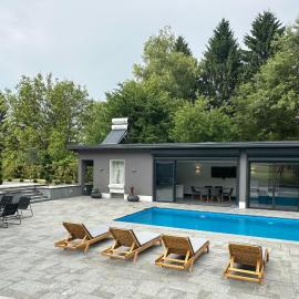 Viesnīca Villa Pazaric pilsētā Resnik