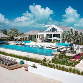 Luxurious Villa with Beach Access