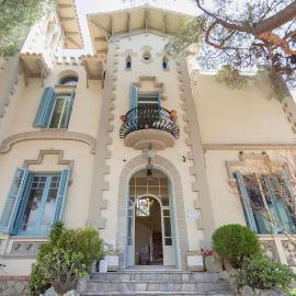Can cruspinera With 6 Bedroom
