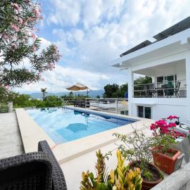Villa Bor a Mar - Holiday homes, hotel in Puerto Galera