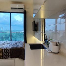 Skyhouse BSD by Kakarama Room, hotel di Cilenggang