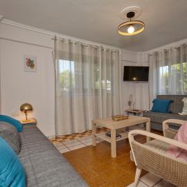 Solis House, готель у місті Vergia