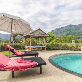 Luxurious & Quiet Pool Villa Orchid, hotel in Nai Yang Beach