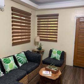 Affordable fully furnished house in Bataan with pool, hôtel à Orani