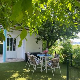 Kućerak kraj Dunava, hotel in Banoštor