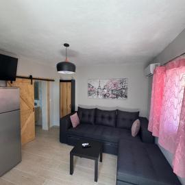 Elena's studio: Katokhí şehrinde bir otel