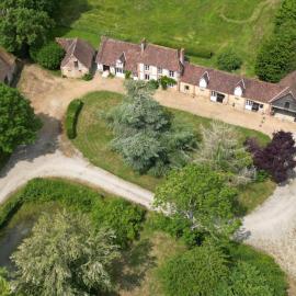 Lodges de la Ferme de la Chaise, hotel din Saint-Antonin-de-Sommaire
