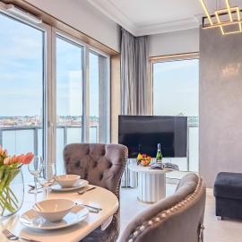 URBAN APARTMENTS Global Skyline - 15th Floor No 23 - Air Condition - Balcony - Free Garage