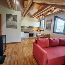 Chimenea y cocina moderna, encanto rústico con confort - Aüt 3, hotelli kohteessa Pla de l'Ermita