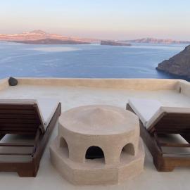 Kamarí Real Living, with Caldera views and Jacuzzi, hotel i Therasia