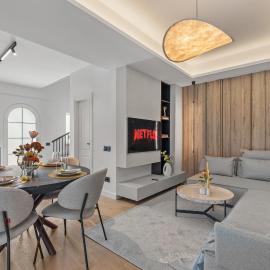 Da Vinci House, hotell i Otopeni