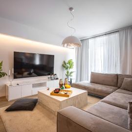 Luxury 3-bedroom Apartment Athens Nea Smirni