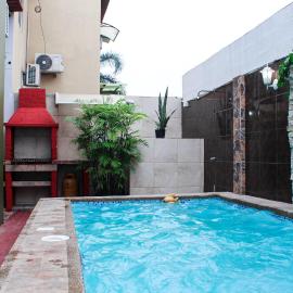 Piscina privada, BBQ, En casa privada de 3 habitaciones, Aurora Villaclub Etapa Natura, hôtel à San Antonio