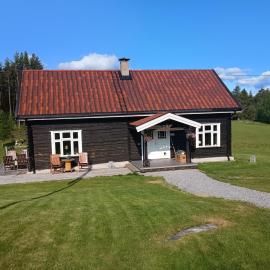 Presterudveien 125, hotel di Vikersund