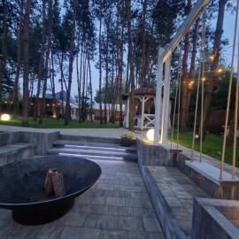 Modra Sikorka, hotel di Smardzewice