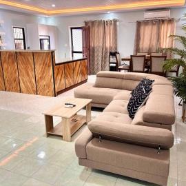 Cozy Manor with Spacious Kitchen and Tub、ジェネラル・サントスのホテル