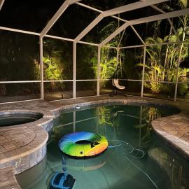 Wares Creek Pool Cottage near beach and IMG